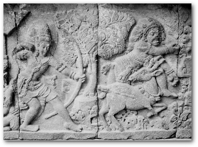 プランバナン寺院のラーマーヤナ レリーフ(11)「ラーマと黄金の鹿」(ユネスコ世界遺産)：ジャワの寺院：インドネシア