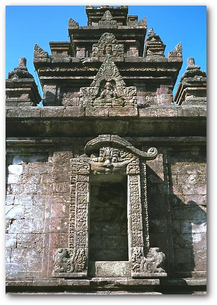 グドゥン・ソンゴ寺院(7)：ジャワの寺院(遺跡)：インドネシア